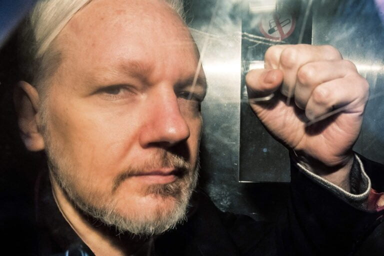 julian assange