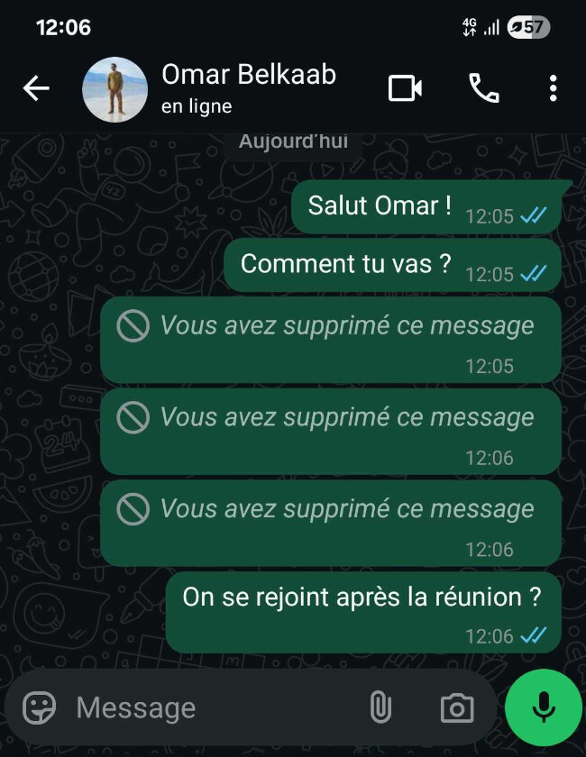 la mention Ce message a été supprimé affichée à la place du texte dans une conversation WhatsApp