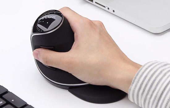 souris ergonomique verticale à 57 degrés pour le poignet.
